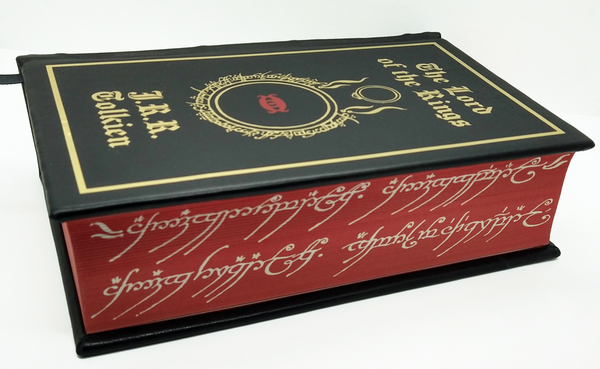 afdeling Zeestraat trolleybus Lord of the Rings Illustrated by the Author and Leatherbound in Black, –  TheArtOfPraise